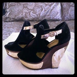 Gianni Bini Wedge heels